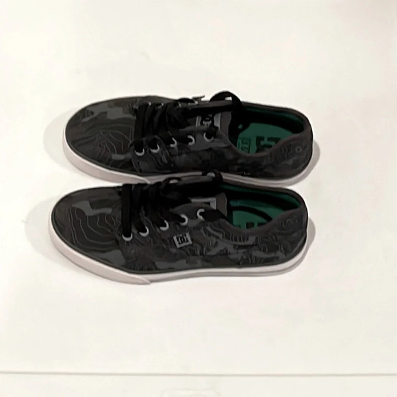 DC youth tonik SP shoe size 3.5Y - Picture 4 of 6